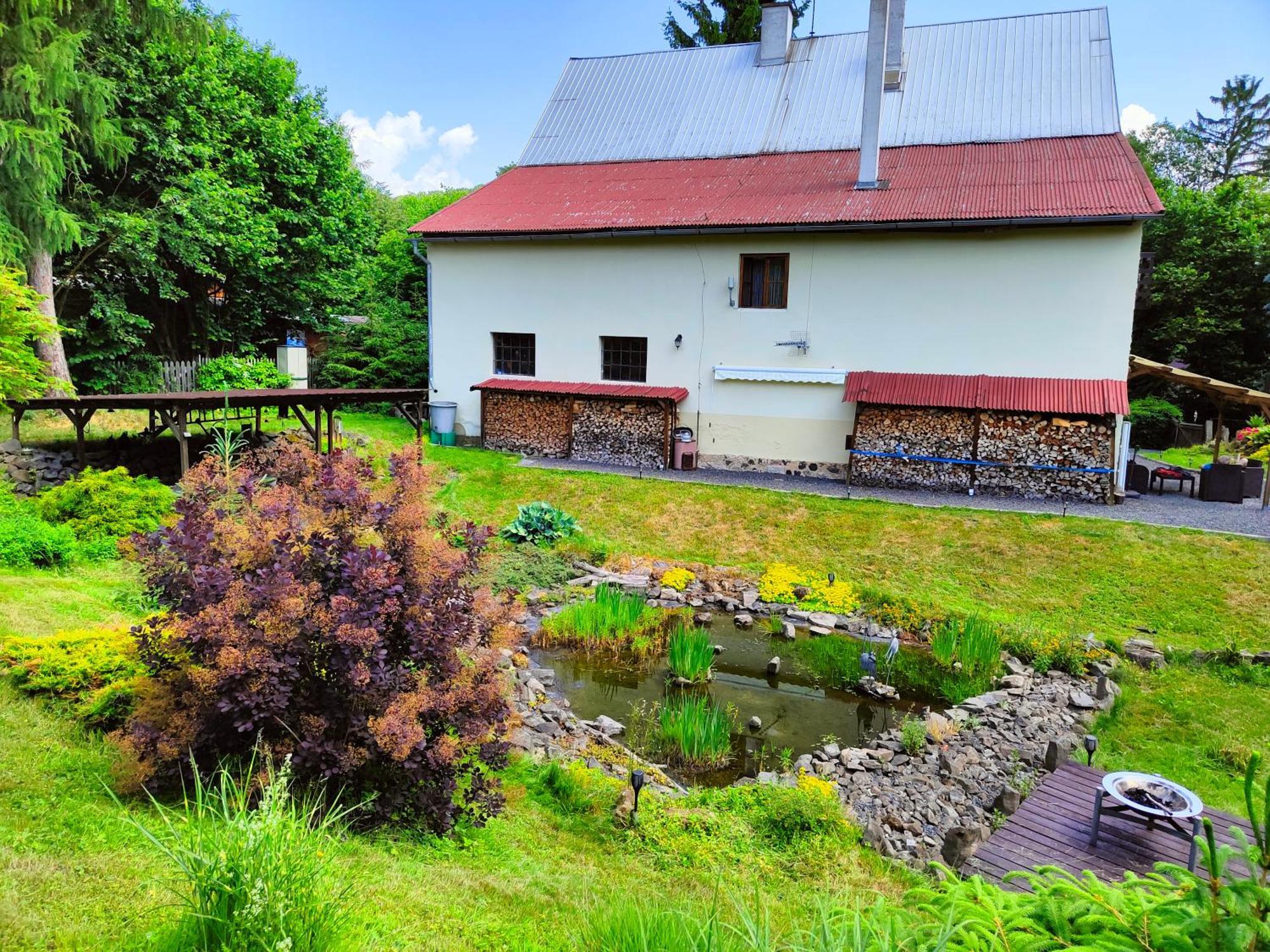 Bed And Breakfast Tvrz Velká Bukovina Zewnętrze zdjęcie